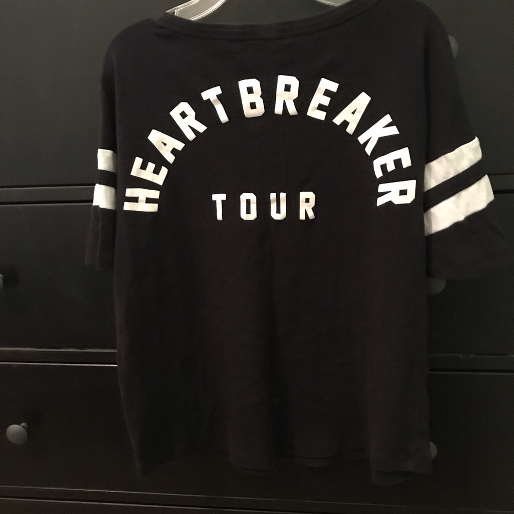 Forever 21 Heartbreaker Baseball Raglan Tee Small